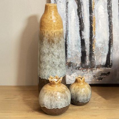 Керамична декоративна ваза в кафяво-бежов цвят с размери 13х41см