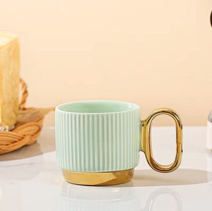 ЧАША ЗЕЛЕНО