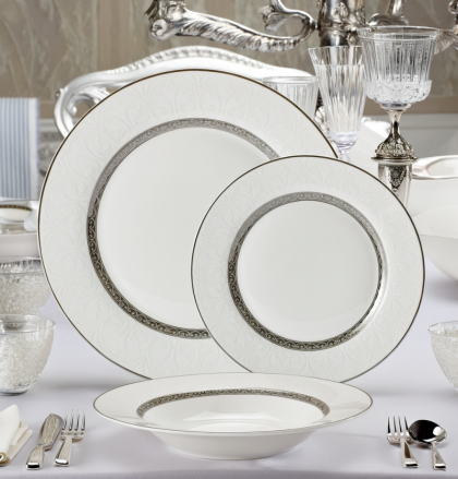  СЕРВИЗ ЗА ХРАНЕНЕ 18 ЧАСТИ ПОРЦЕЛАН СРЕБЪРЕН КАНТ