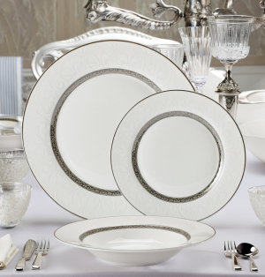 СЕРВИЗ ЗА ХРАНЕНЕ 18 ЧАСТИ ПОРЦЕЛАН СРЕБЪРЕН КАНТ