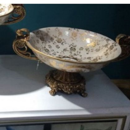 Настолен часовник Метал с размери 23.5x6x24см