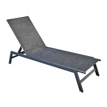 Фотьойл Агнес в бежов цвят дамаска с размери 66х73х77см