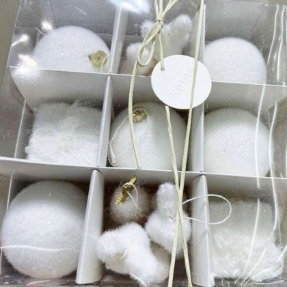 ДЪРВЕН ТВ ШКАФ В БЯЛО RIVIERA