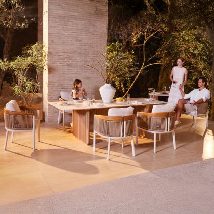 Настолен часовник Метал с размери 23.5x6x24см