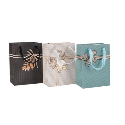 ХАРТИЕНА ТОРБИЧКА С ПАНДЕЛКА, 4 ДИЗАЙНА