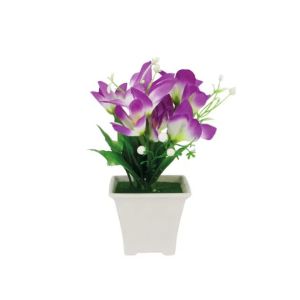 White pot with purple lily - 7.5x7.5x18cm 1/144kib