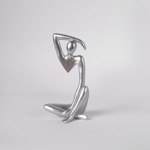 Decorative sculpture figure made of polyresin, silver 12x9x23cm