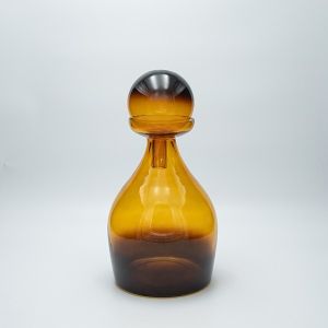 Стъклена гарафа светло кафява 34x16см