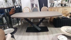 Маса  за хранене Future масивно дърво дъб антик, черен метален крак 200x100x76см