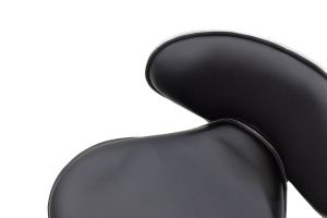 Butterfly bar stool