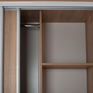 Wardrobe with 3 sliding doors and mirror Hm2435