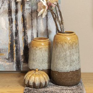 Ceramic decorative vase in brown-beige color, dimensions 17x26cm