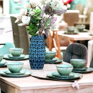 Ceramic decorative vase in blue color, size 12x23cm