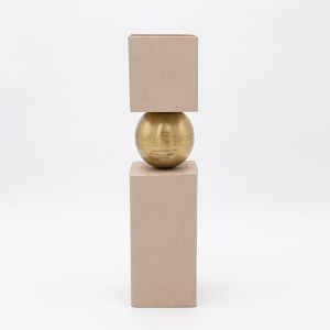 Метална ваза бежово-златиста 8x8x32см