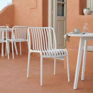 Zoi chair in white shade 42x58x79cm