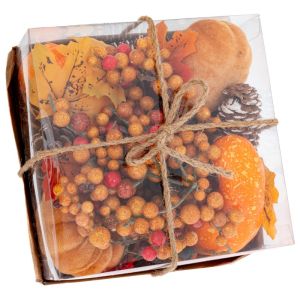 Декоративни оранжеви тиквички с шишарки в кутия 18X18 см
